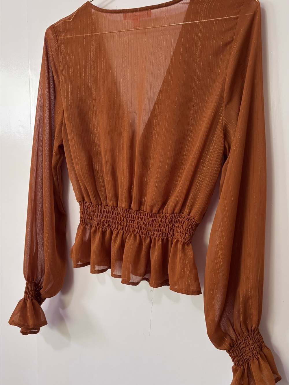 Peach Puff| Cognac Smocked Peplum Faux-Wrap Long Sleeve Lightweight Blouse Sz M - Picture 4 of 6